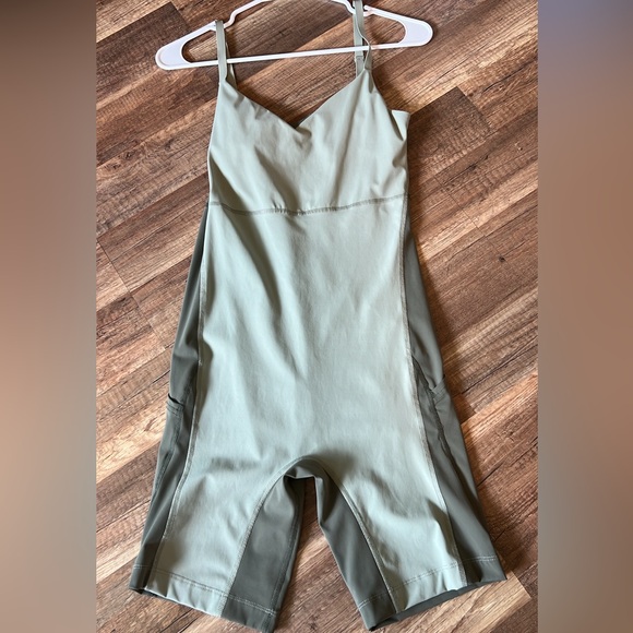 Outdoor Voices Pants - Outdoor Voices Athletic Bodysuit Romper